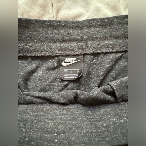 Nike Women's Sportswear Gym Vintage Shorts - Picture 4 of 5